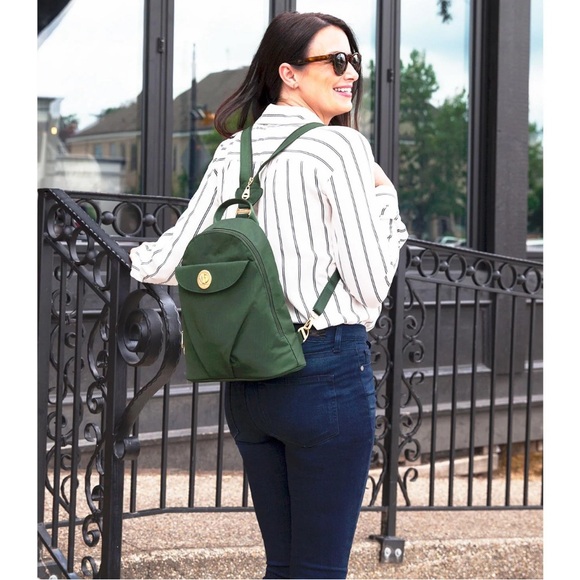 Baggallini backpack - Picture 6 of 6